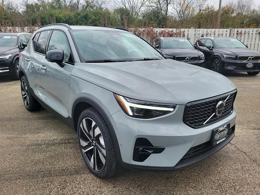 new 2025 Volvo XC40 car, priced at $49,790