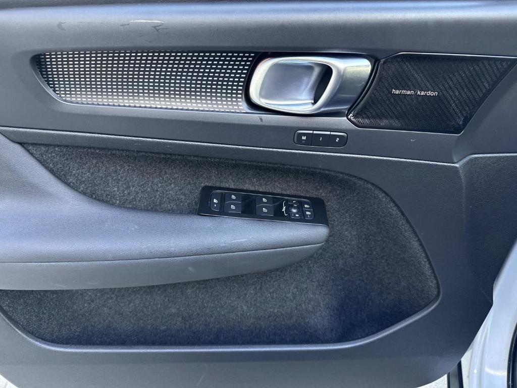used 2022 Volvo XC40 car, priced at $29,991