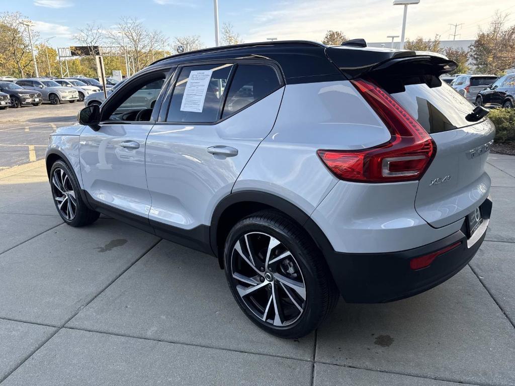 used 2022 Volvo XC40 car, priced at $29,991