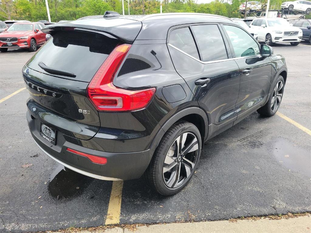 new 2025 Volvo XC40 car, priced at $52,015