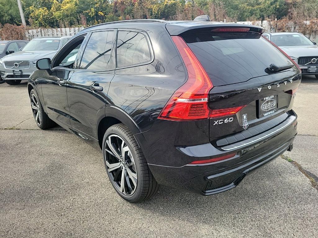 new 2025 Volvo XC60 car, priced at $61,025