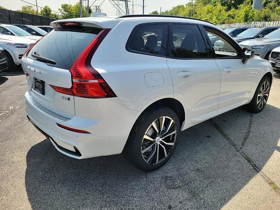 new 2025 Volvo XC60 car, priced at $55,335