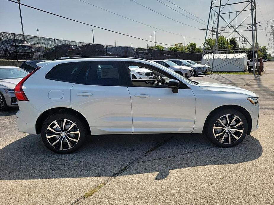 new 2025 Volvo XC60 car, priced at $55,335