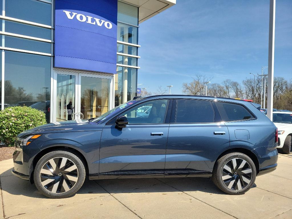 new 2025 Volvo EX90 car, priced at $90,190