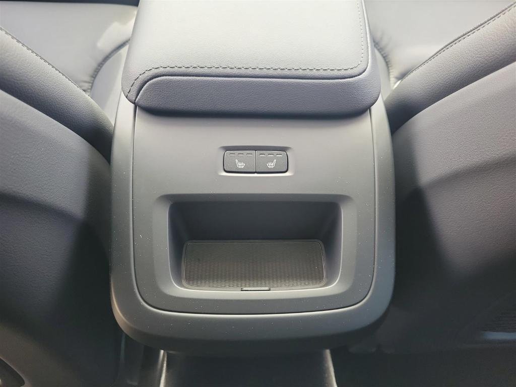 new 2025 Volvo XC60 car, priced at $49,095