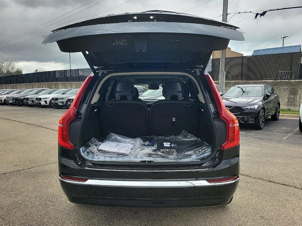 new 2025 Volvo XC90 car, priced at $65,901