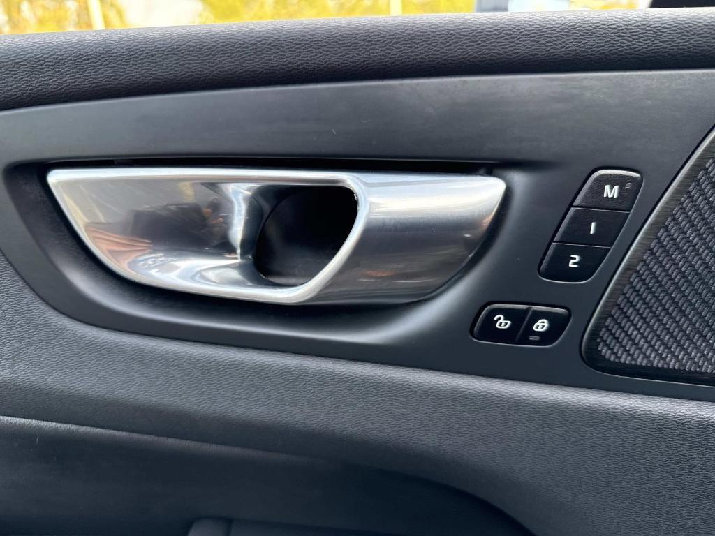 used 2023 Volvo XC60 Recharge Plug-In Hybrid car, priced at $42,991