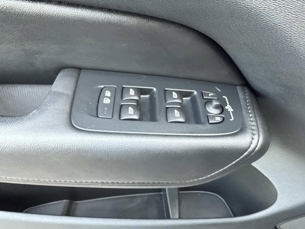 used 2023 Volvo XC60 Recharge Plug-In Hybrid car, priced at $42,991