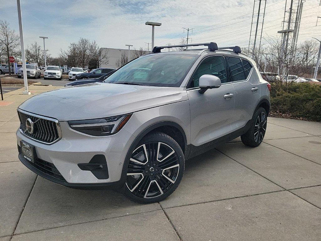 new 2025 Volvo XC40 car, priced at $55,885