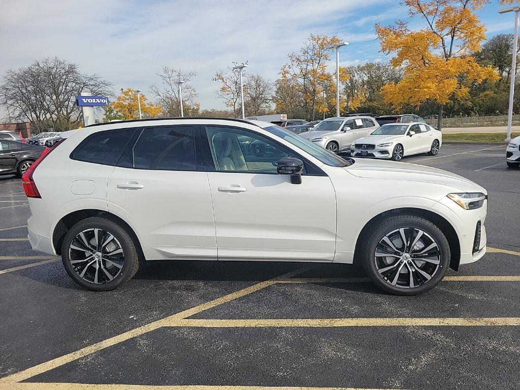 new 2025 Volvo XC60 car, priced at $60,825