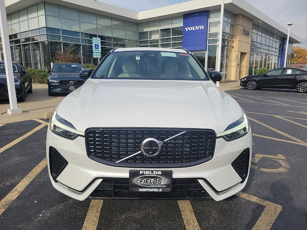 new 2025 Volvo XC60 car, priced at $60,825