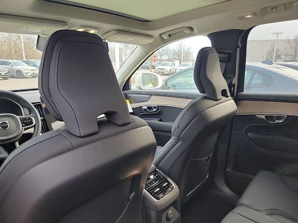 new 2025 Volvo XC90 Plug-In Hybrid car, priced at $78,805