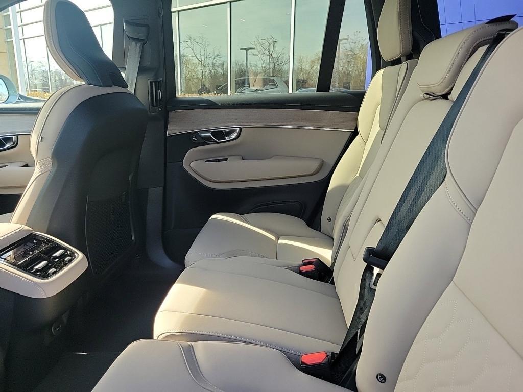 new 2025 Volvo XC90 car, priced at $67,495