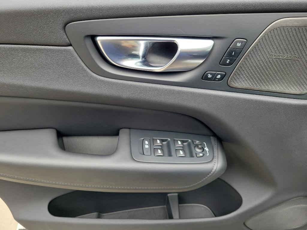 used 2024 Volvo XC60 Recharge Plug-In Hybrid car, priced at $58,989