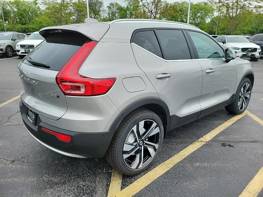 new 2024 Volvo XC40 car, priced at $50,570