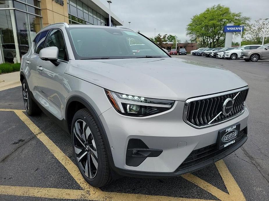 new 2024 Volvo XC40 car, priced at $50,570