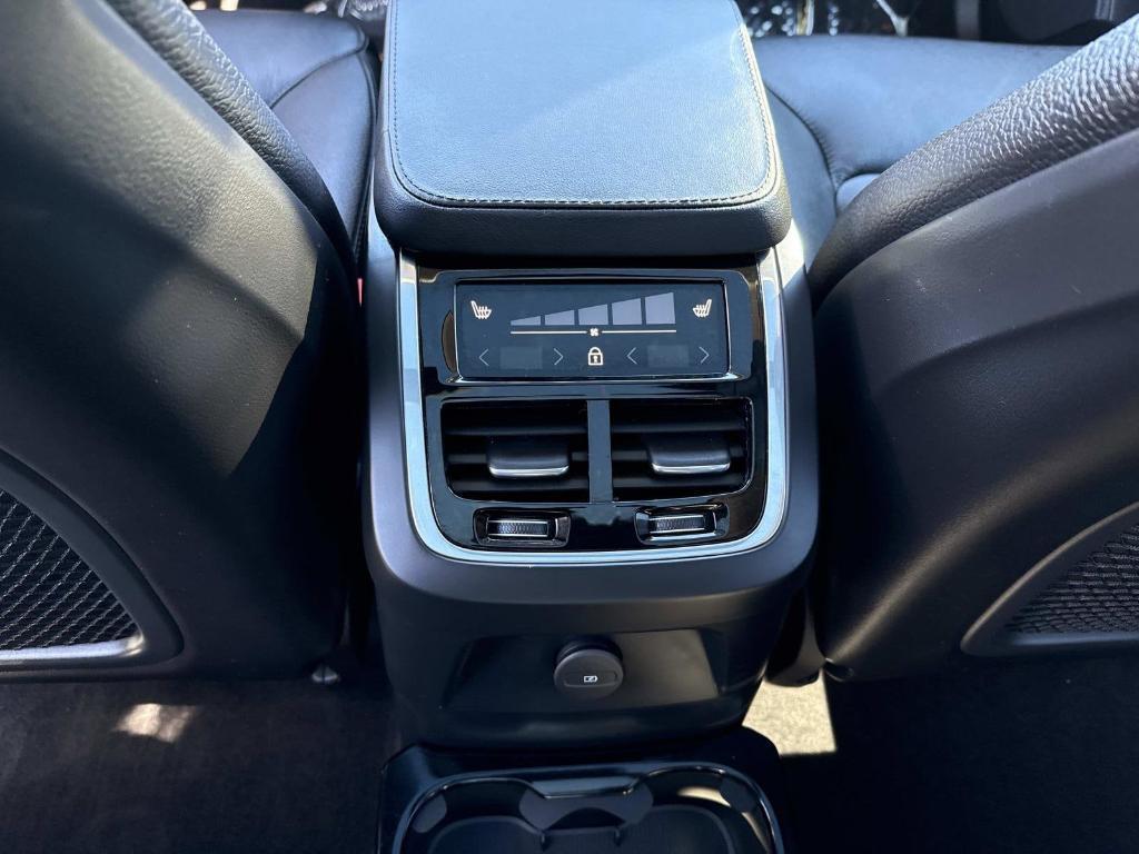 used 2024 Volvo XC90 Recharge Plug-In Hybrid car, priced at $50,991