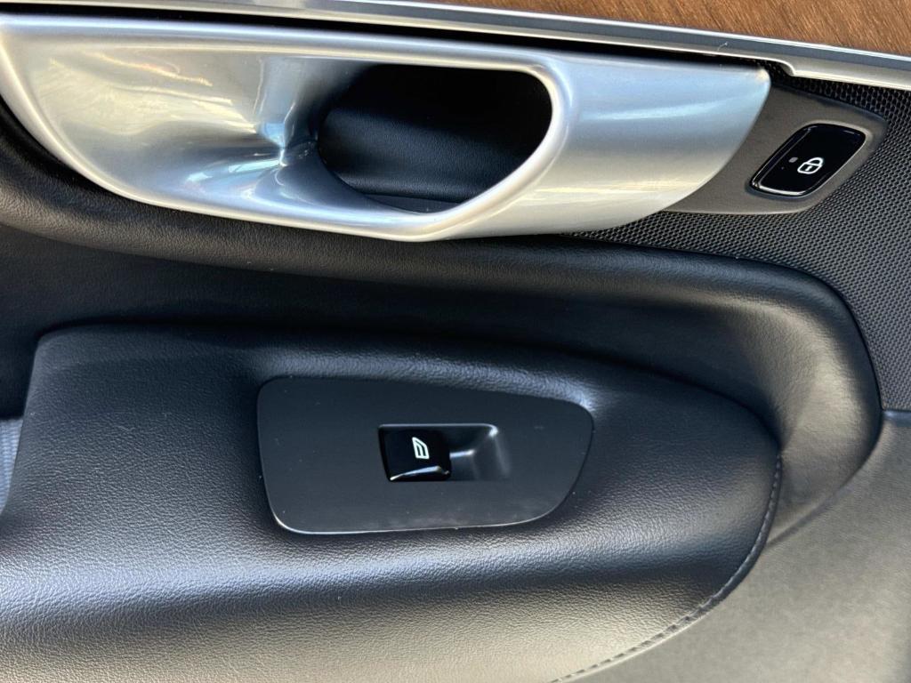 used 2024 Volvo XC90 Recharge Plug-In Hybrid car, priced at $50,991