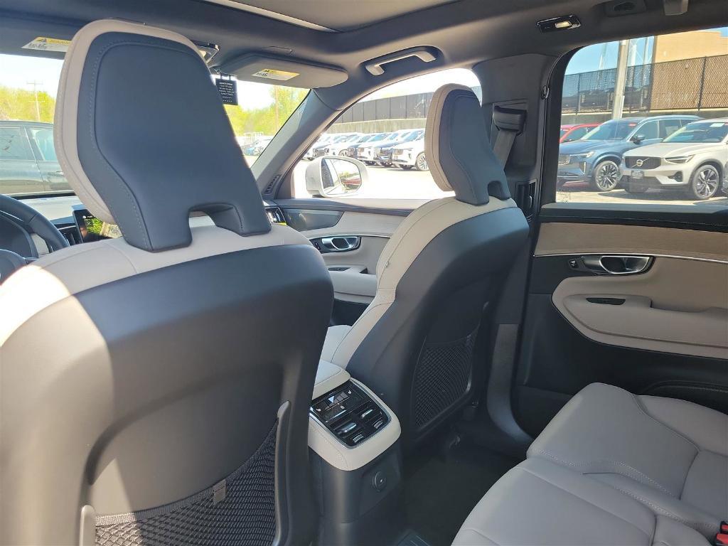 new 2025 Volvo XC90 Plug-In Hybrid car, priced at $78,805