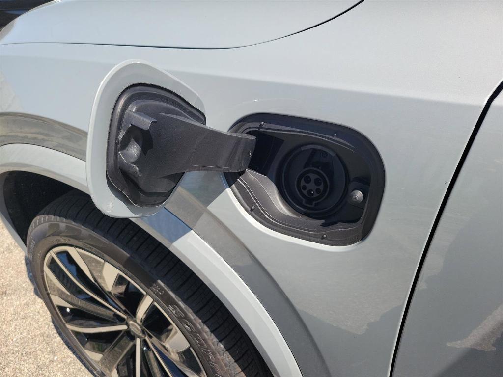 new 2025 Volvo XC90 Plug-In Hybrid car, priced at $78,805