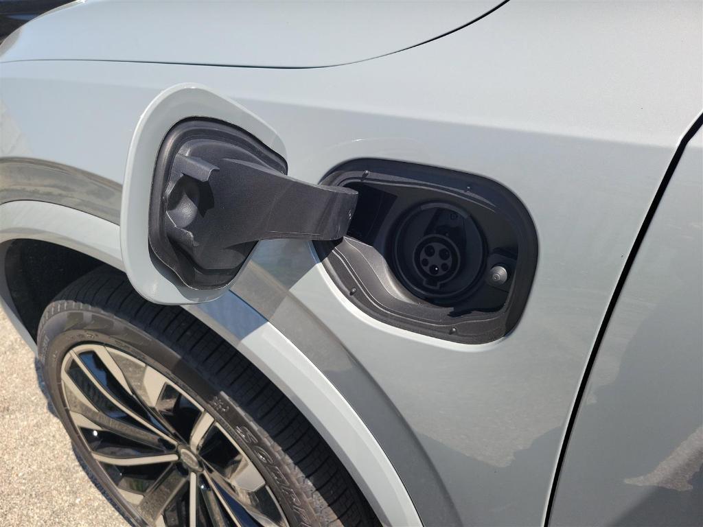 new 2025 Volvo XC90 Plug-In Hybrid car, priced at $78,805