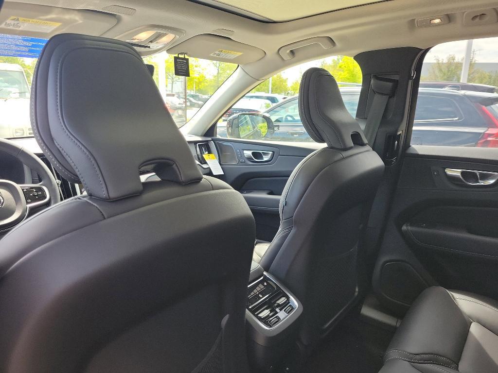new 2025 Volvo XC60 car, priced at $60,660
