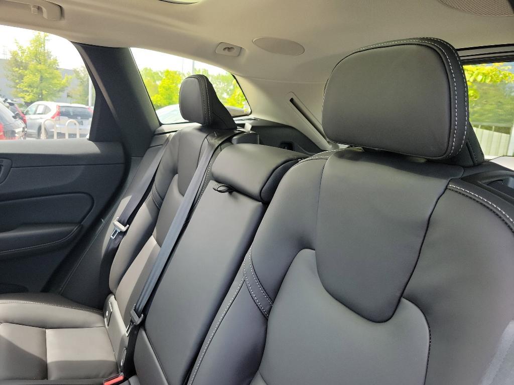 new 2025 Volvo XC60 car, priced at $60,660