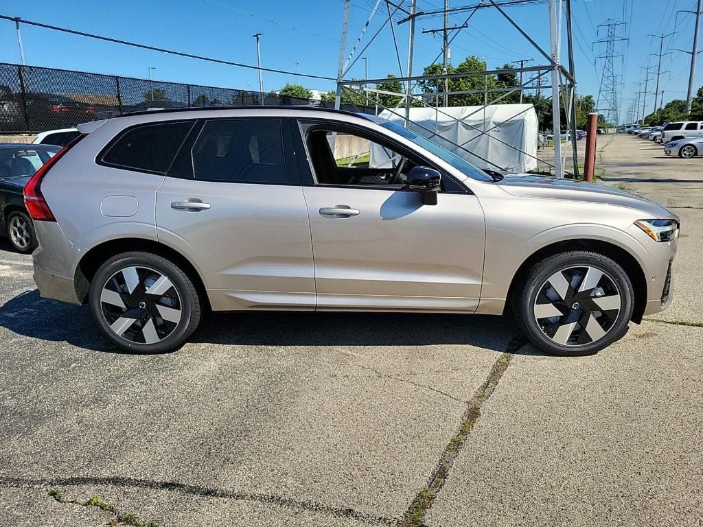 new 2025 Volvo XC60 Plug-In Hybrid car, priced at $66,625