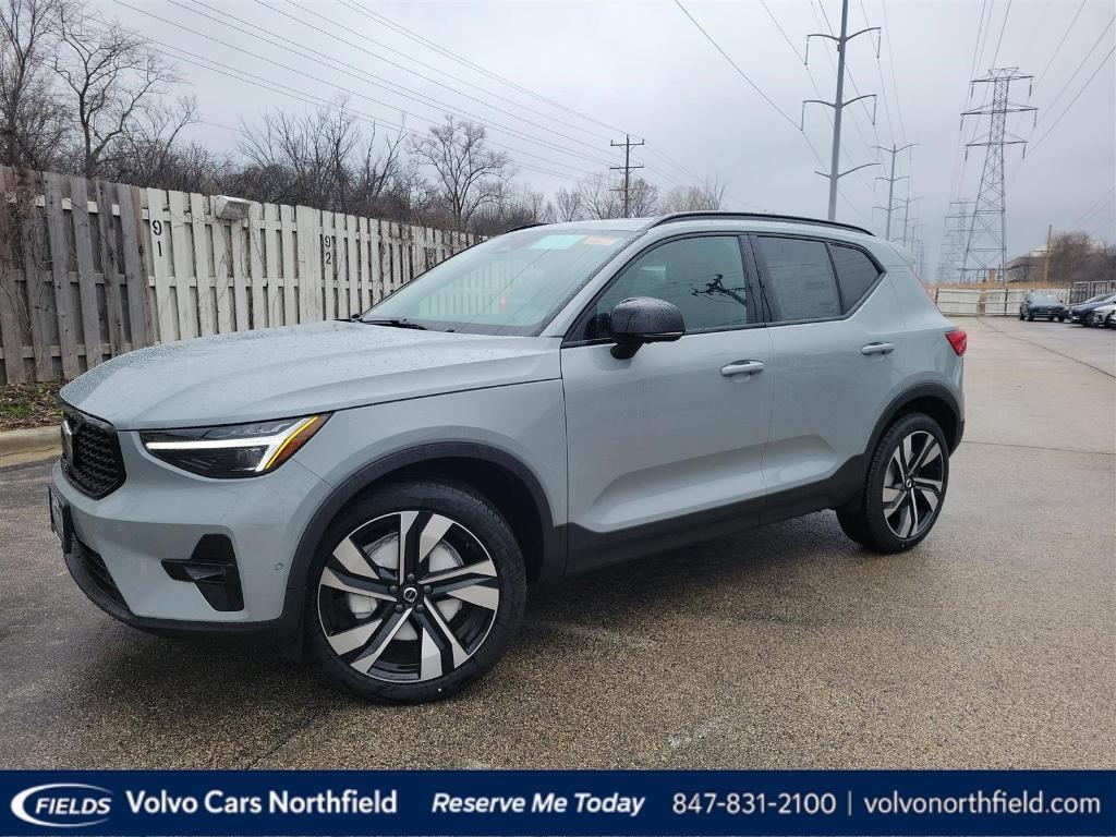 new 2025 Volvo XC40 car, priced at $53,010