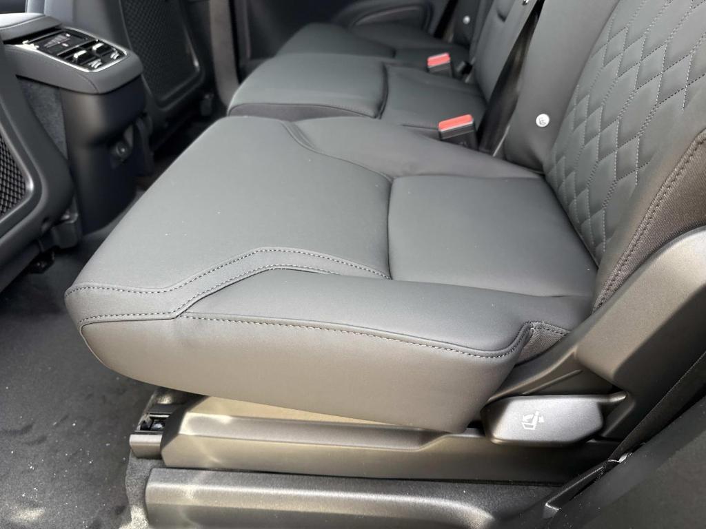 new 2026 Volvo XC90 car, priced at $71,400