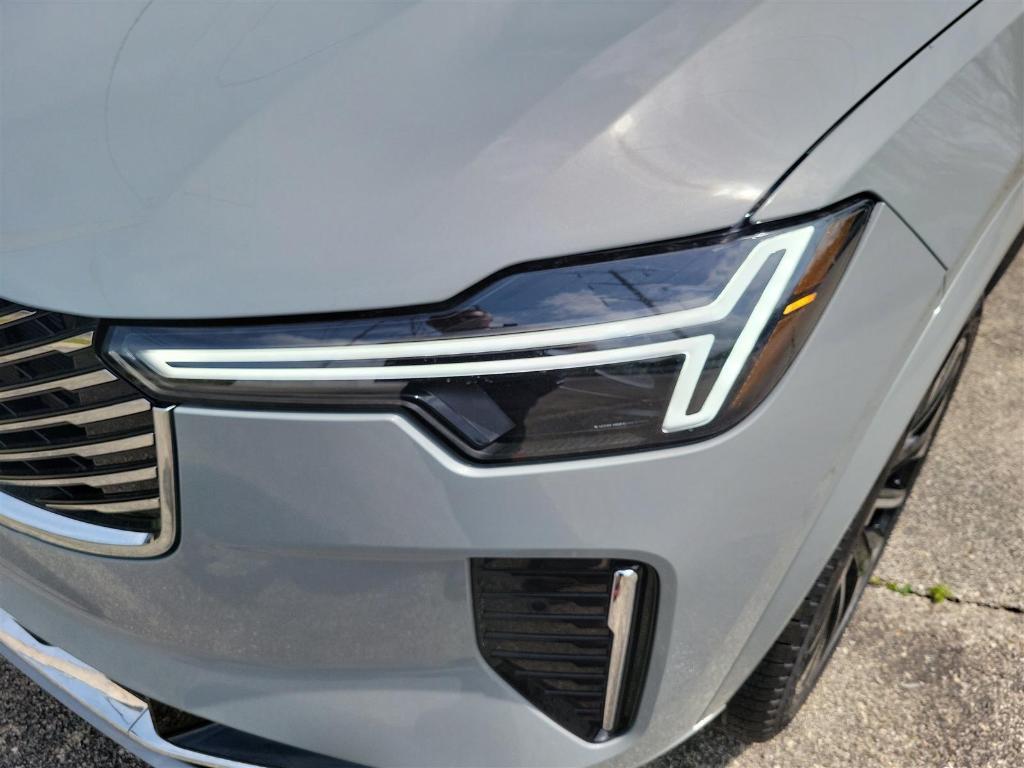 new 2025 Volvo XC90 car, priced at $60,545