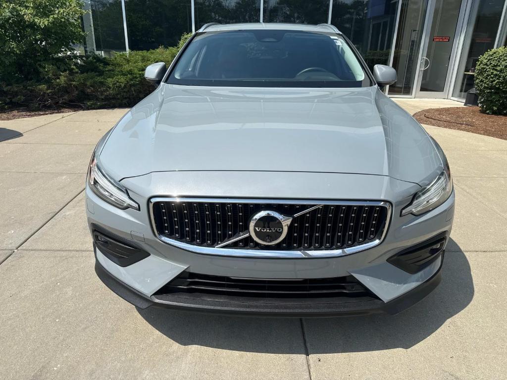 used 2024 Volvo V60 Cross Country car, priced at $44,991