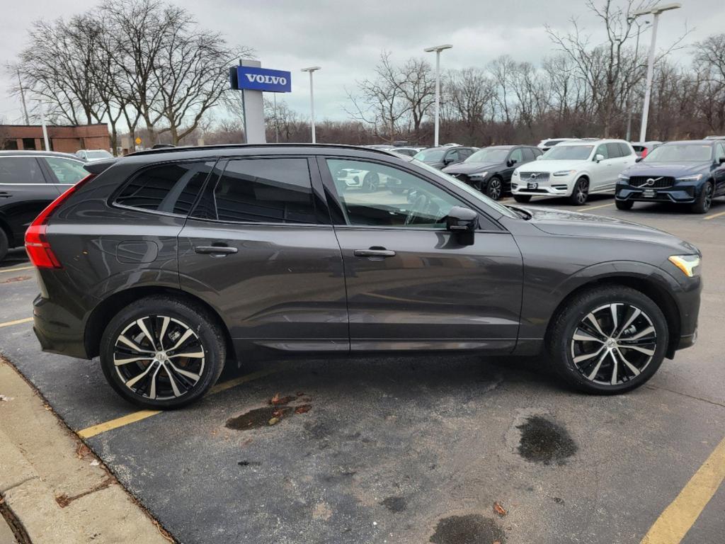 new 2025 Volvo XC60 car, priced at $56,525