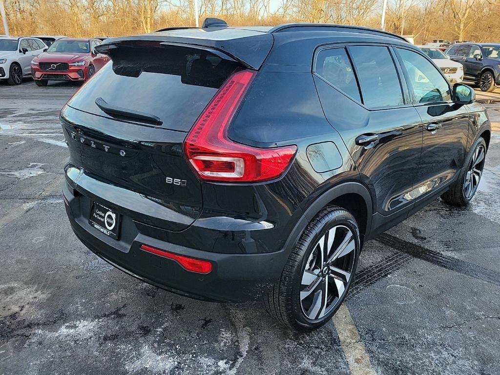 new 2025 Volvo XC40 car, priced at $50,025