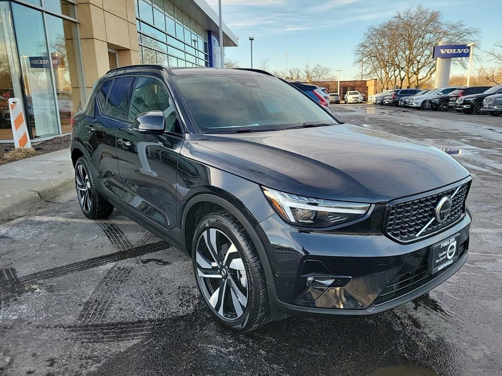 new 2025 Volvo XC40 car, priced at $50,025