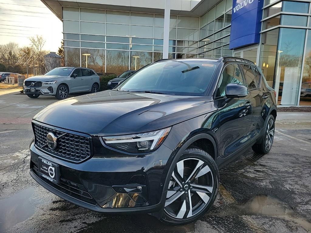 new 2025 Volvo XC40 car, priced at $50,025