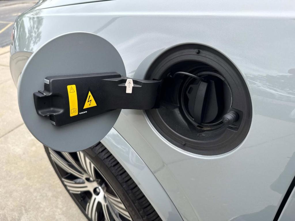 used 2024 Volvo XC90 Recharge Plug-In Hybrid car, priced at $56,991