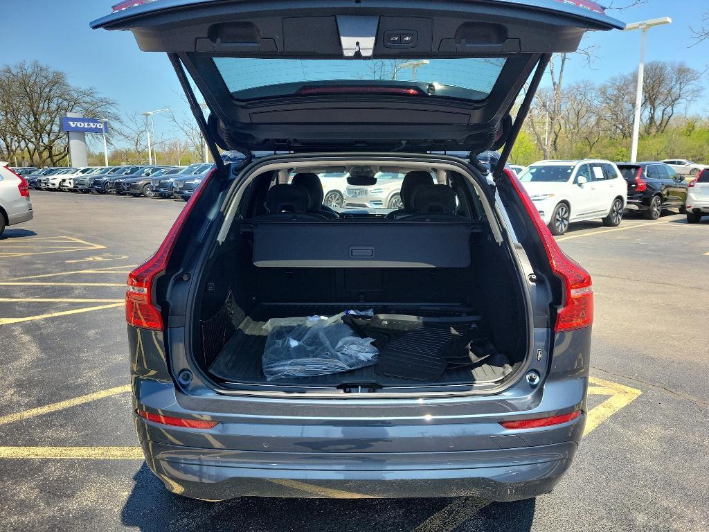 used 2022 Volvo XC60 car, priced at $42,989