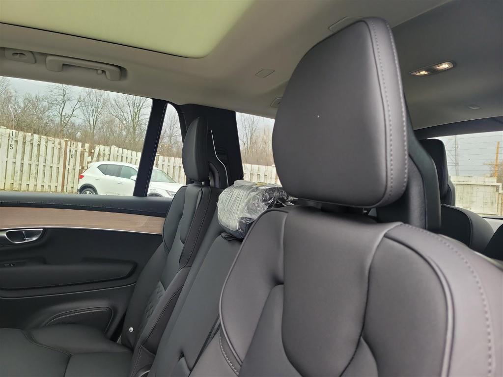new 2025 Volvo XC90 car, priced at $61,385