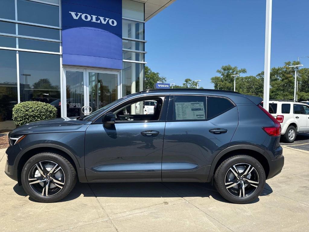 new 2026 Volvo XC40 car, priced at $46,975