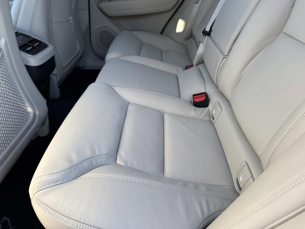 new 2026 Volvo XC60 car, priced at $63,935