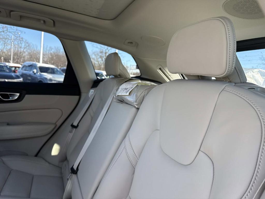 new 2026 Volvo XC60 car, priced at $63,935