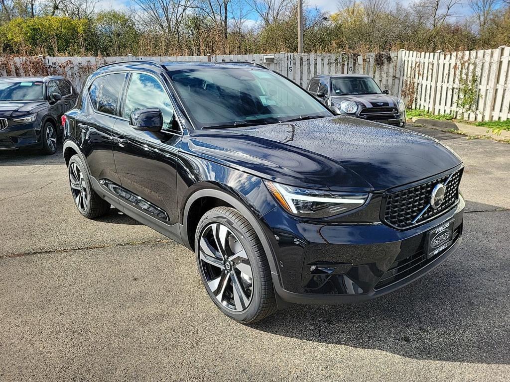 new 2025 Volvo XC40 car, priced at $50,825