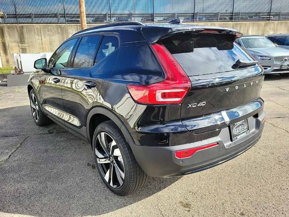 new 2025 Volvo XC40 car, priced at $50,825