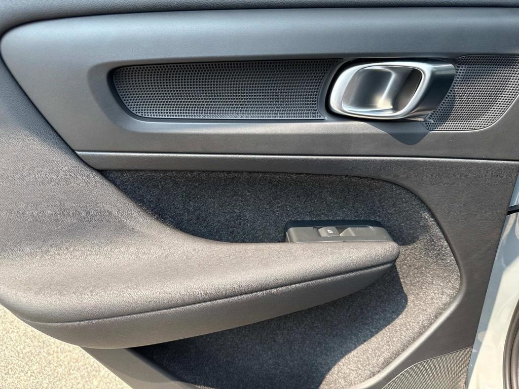 new 2026 Volvo XC40 car, priced at $50,150