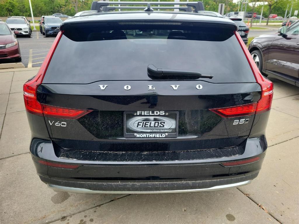 new 2025 Volvo V60 Cross Country car, priced at $58,205