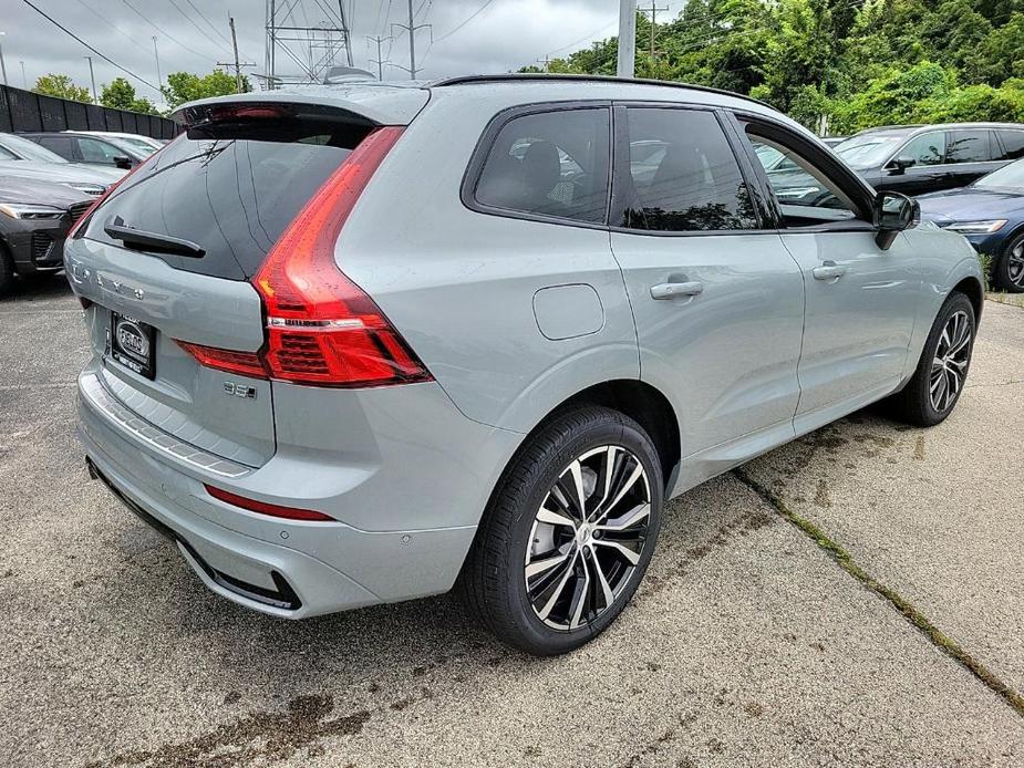 new 2025 Volvo XC60 car, priced at $55,335