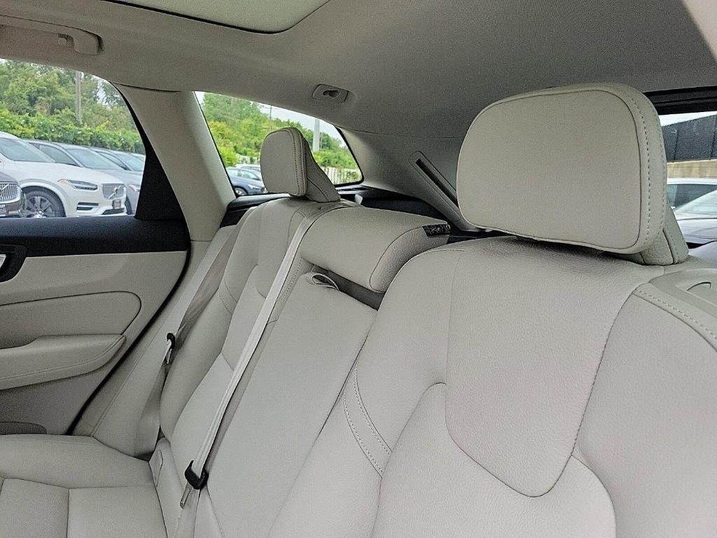 new 2025 Volvo XC60 car, priced at $55,335