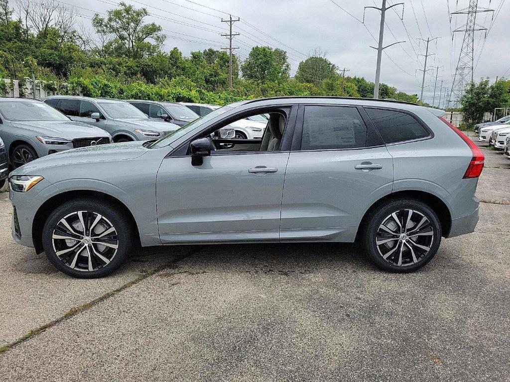 new 2025 Volvo XC60 car, priced at $55,335