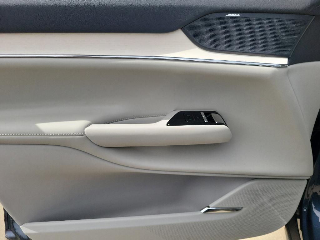 new 2025 Volvo EX90 car, priced at $91,990